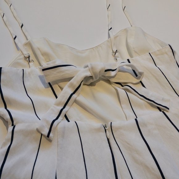 💚 LUSH White Striped Tie Back Tank Jumpsuit Romper (S) - Picture 9 of 15